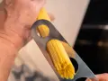 Mit einem Portionierer werden Spaghetti für die perfekte Portion nudeln portioniert.
