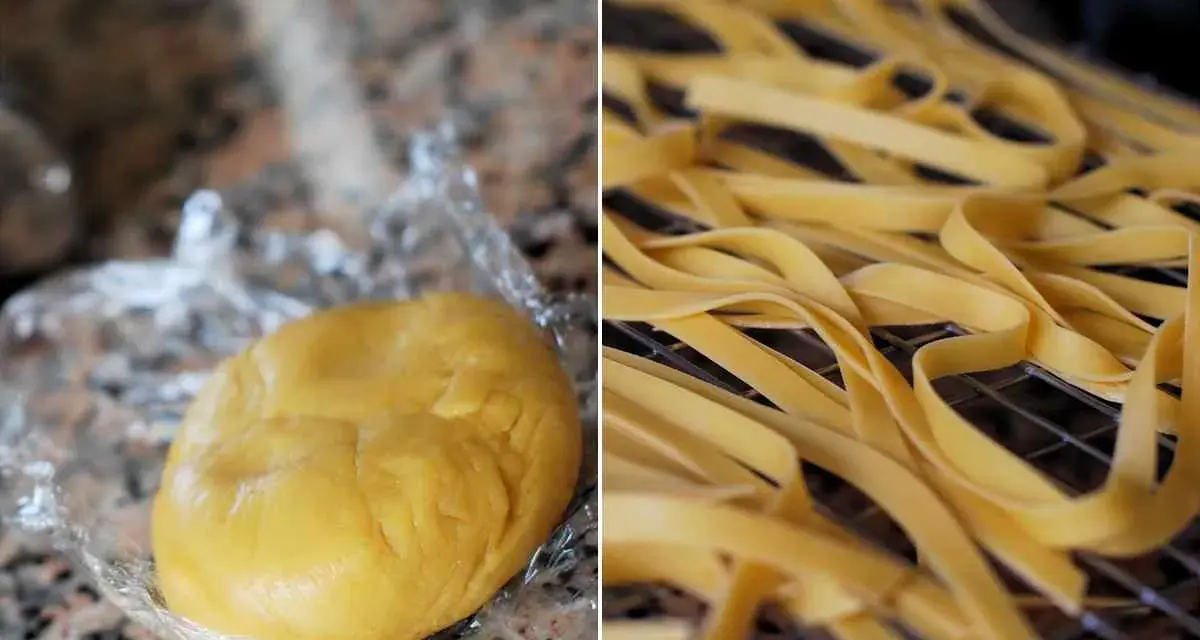 Frischer Teig für semola selber machen, daneben trocknet hausgemachte Pasta auf einem Rost.