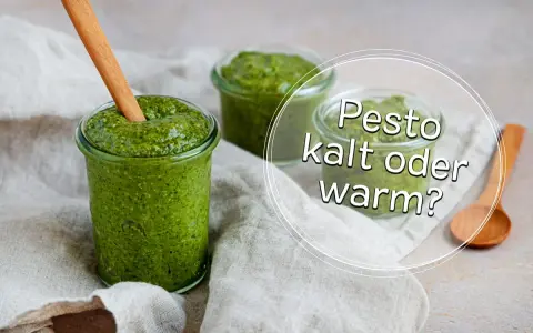Frisches Pesto in Gläsern, bereit zum Genuss. Ob kalt oder warm, Pesto ist immer ein Genuss.