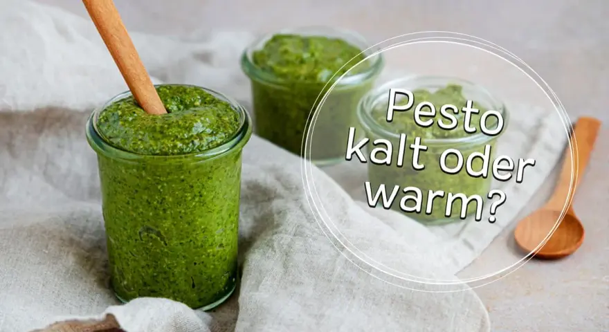 Frisches Pesto in Gläsern, bereit zum Genuss. Ob kalt oder warm, Pesto ist immer ein Genuss.